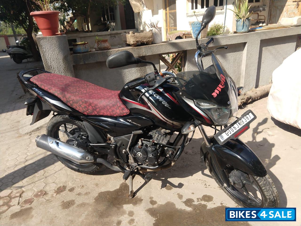 Bajaj Discover 150 S Bajaj Discover 150 S