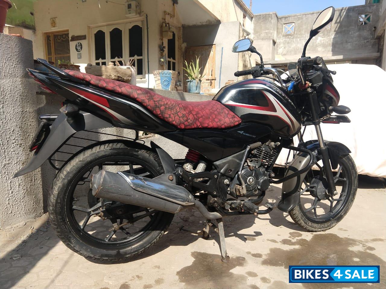 Bajaj Discover 150 S Bajaj Discover 150 S