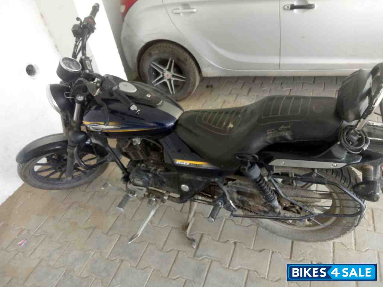 Blue Bkacj Bajaj Avenger Street 150