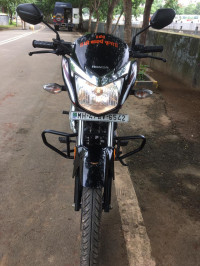 Black Honda CB Shine