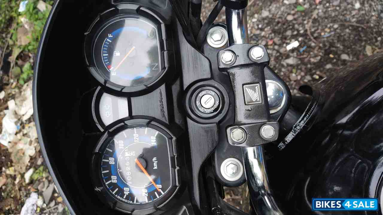 Black Honda CB Shine Black Honda CB Shine