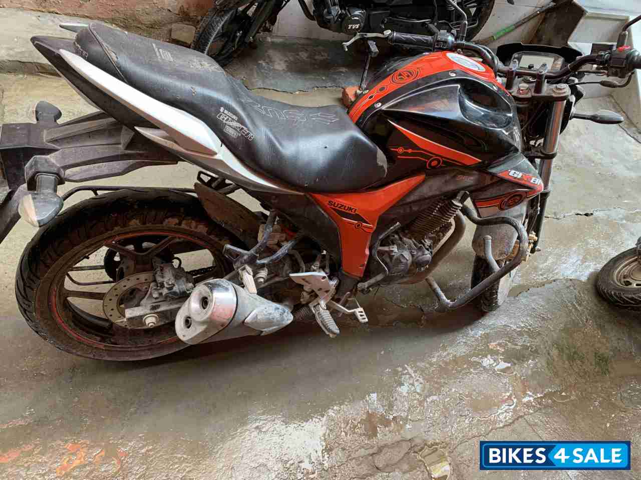 Black And Orange Suzuki Gixxer SP