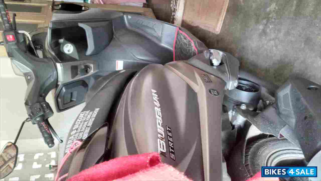 Mat Grey Suzuki Burgman Street BS6