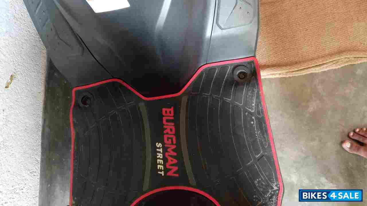 Mat Grey Suzuki Burgman Street BS6