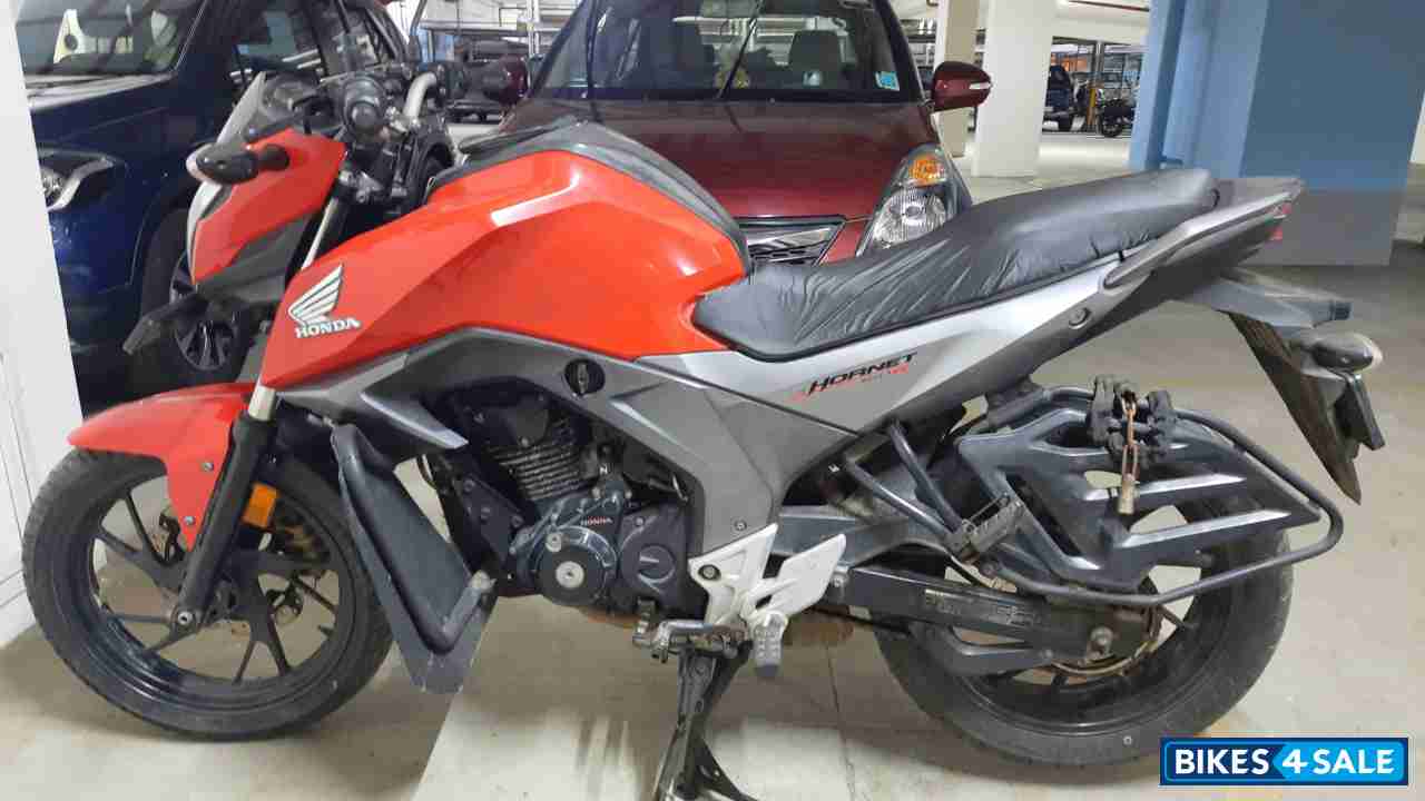 Red Honda CB Hornet 160R ABS