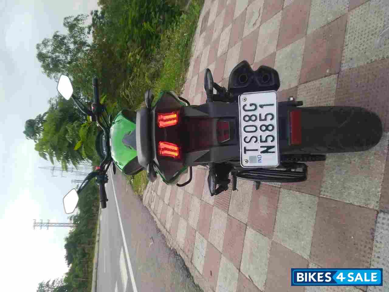 Bajaj Dominar 400 Disc