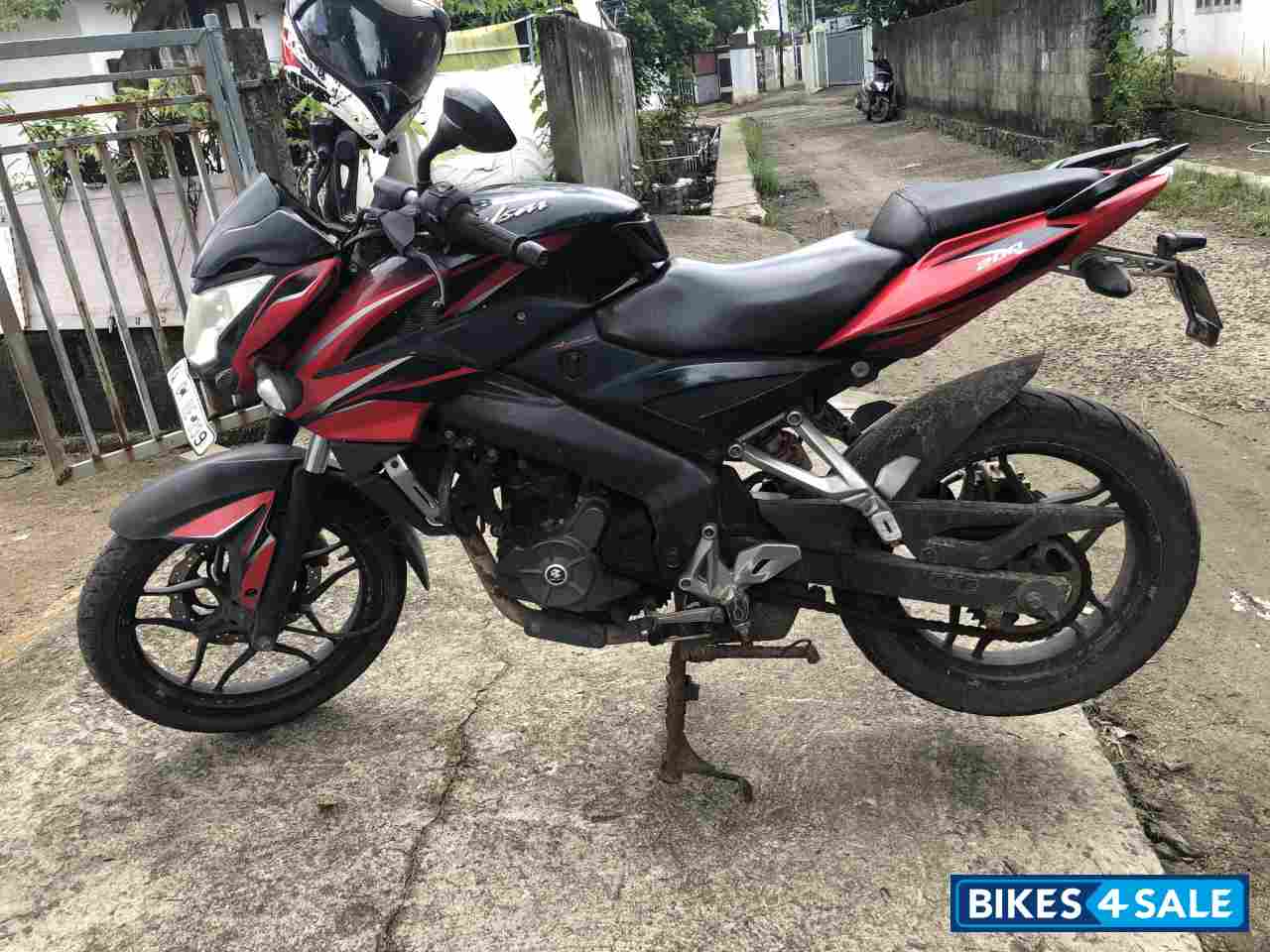 Bajaj Pulsar 200 NS Bajaj Pulsar 200 NS
