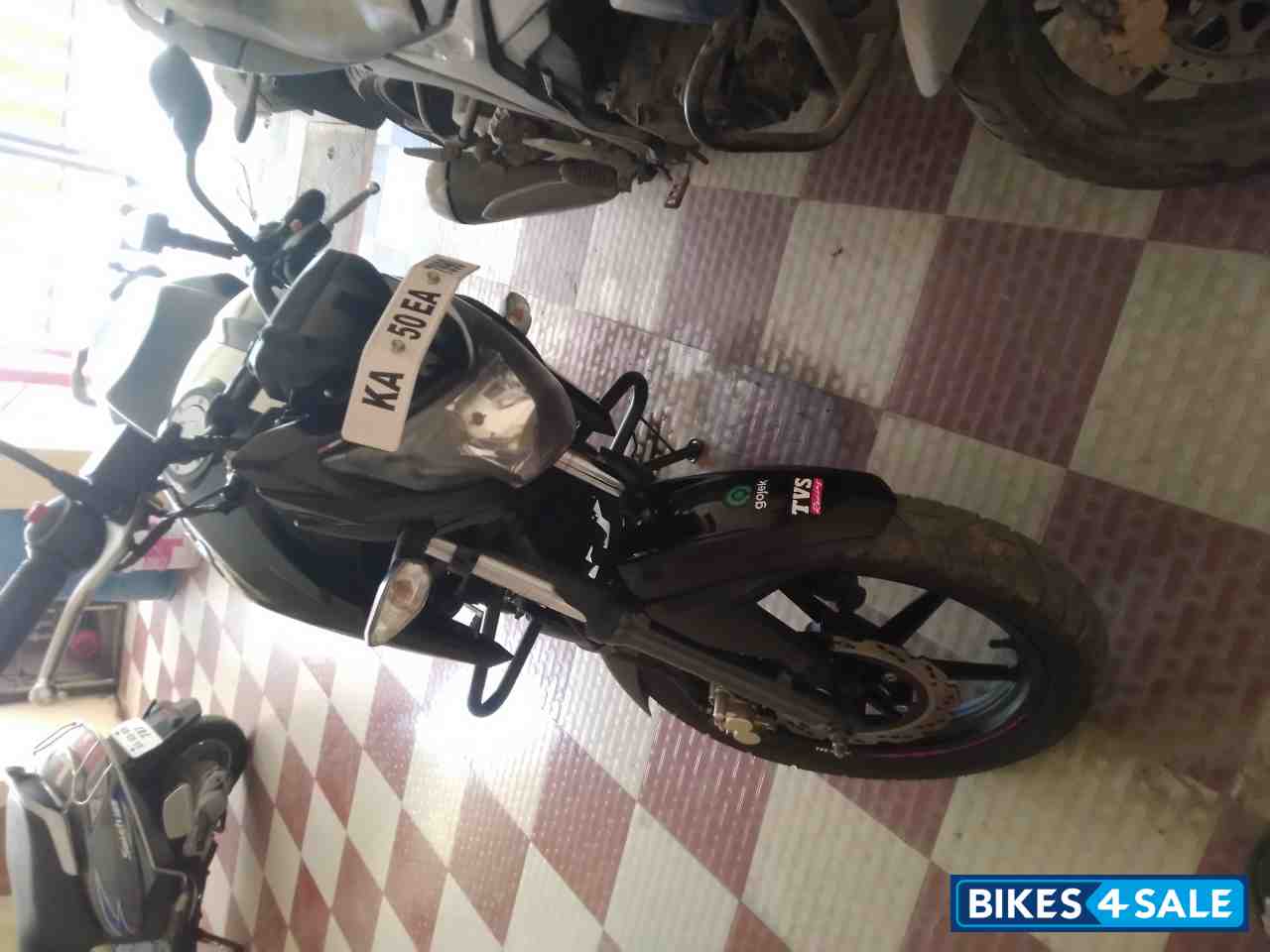 TVS Apache RTR 160 4V