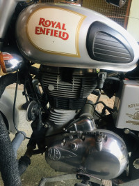 Silver Royal Enfield Classic 350