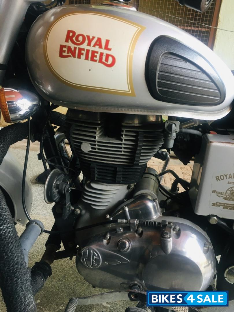 Silver Royal Enfield Classic 350
