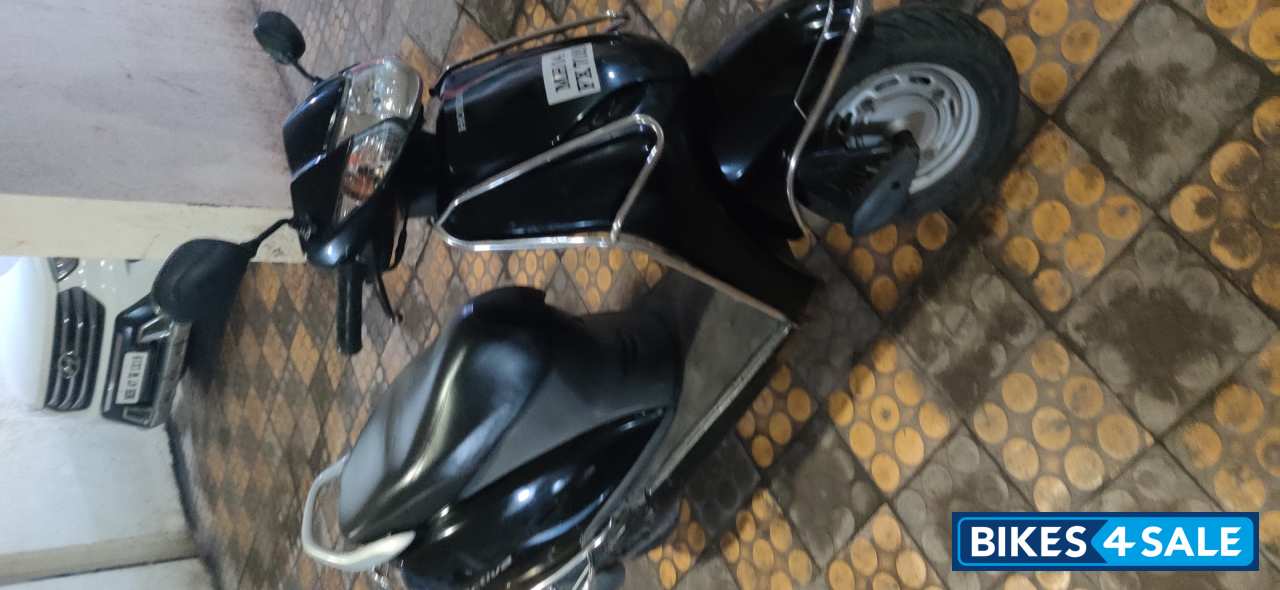 Black Honda Activa 3G