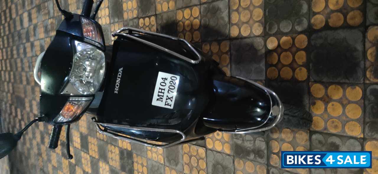 Black Honda Activa 3G