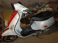White Vespa Racing Sixties 125