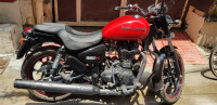 Red&black Royal Enfield Thunderbird X 350