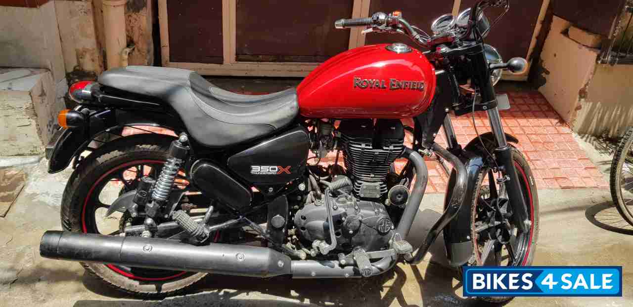 Red&black Royal Enfield Thunderbird X 350