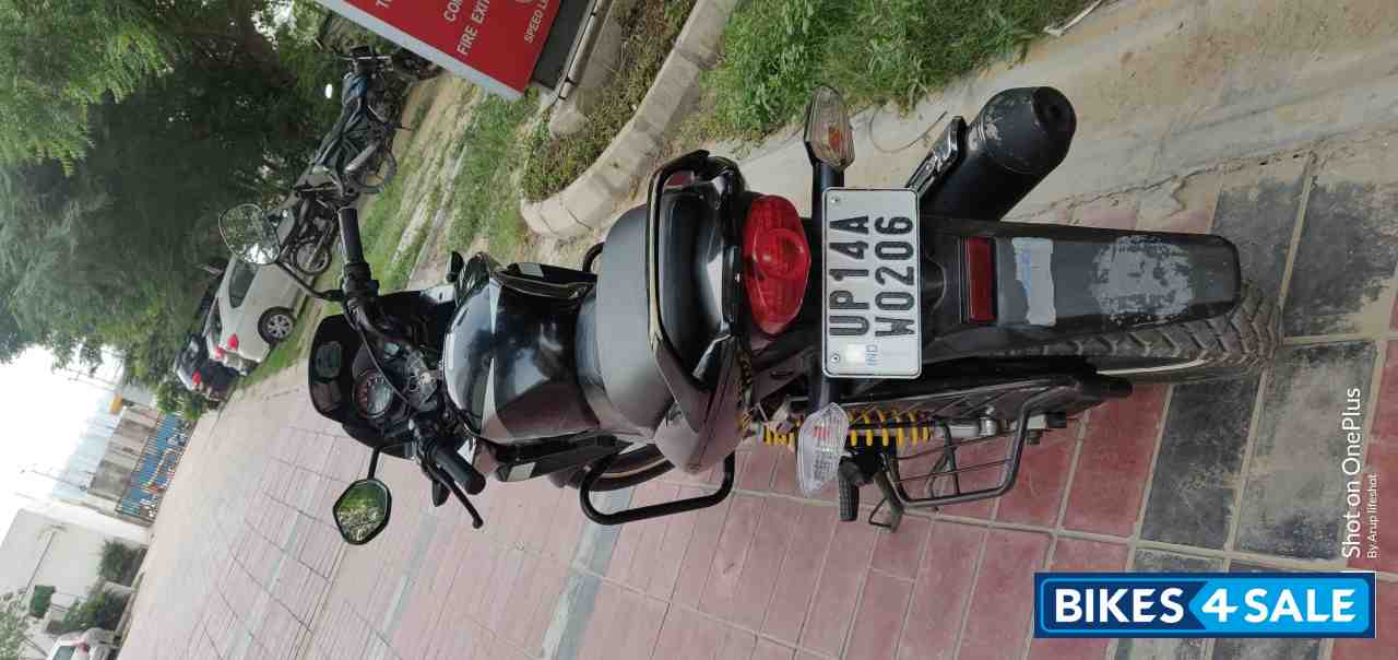 Black Honda CBF Stunner