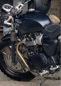 Triumph Street Twin Model