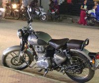 Gunmetal Grey Royal Enfield Classic Gunmetal Grey