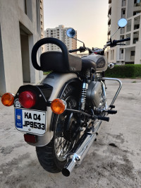 Gunmetal Grey Royal Enfield Classic Gunmetal Grey