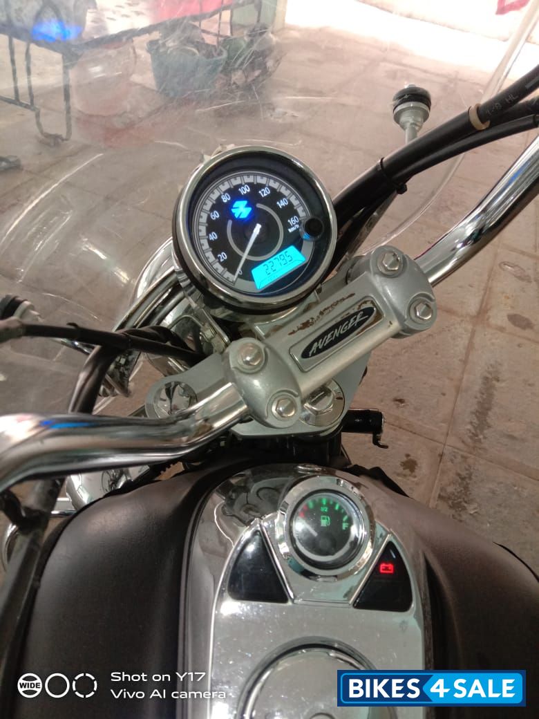 Bajaj Avenger Cruise 220