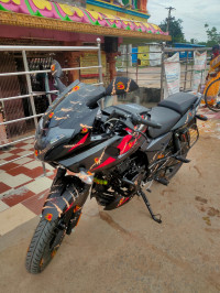 Bajaj Pulsar 220F BS6