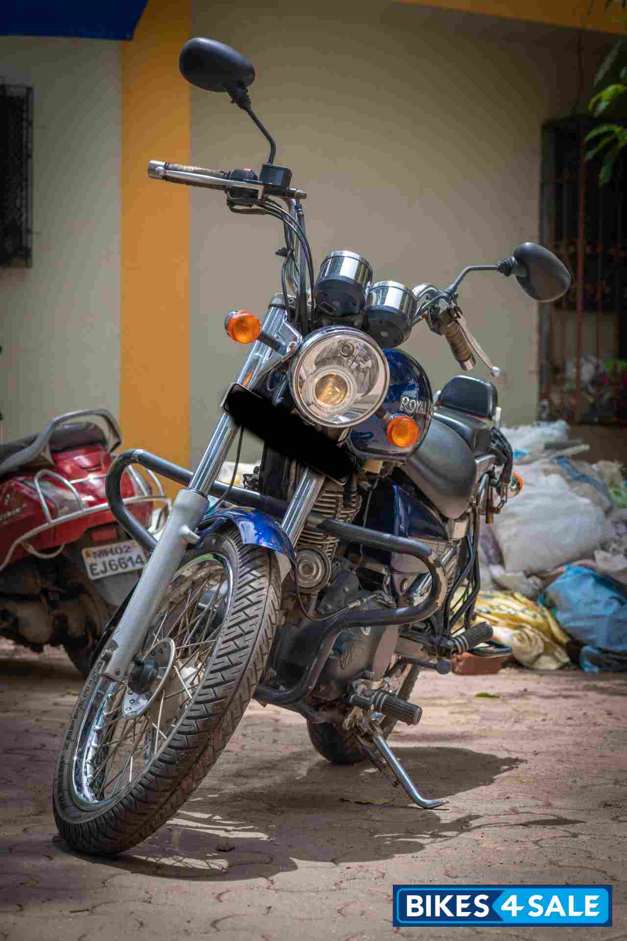 Marine Blue Royal Enfield Thunderbird 500