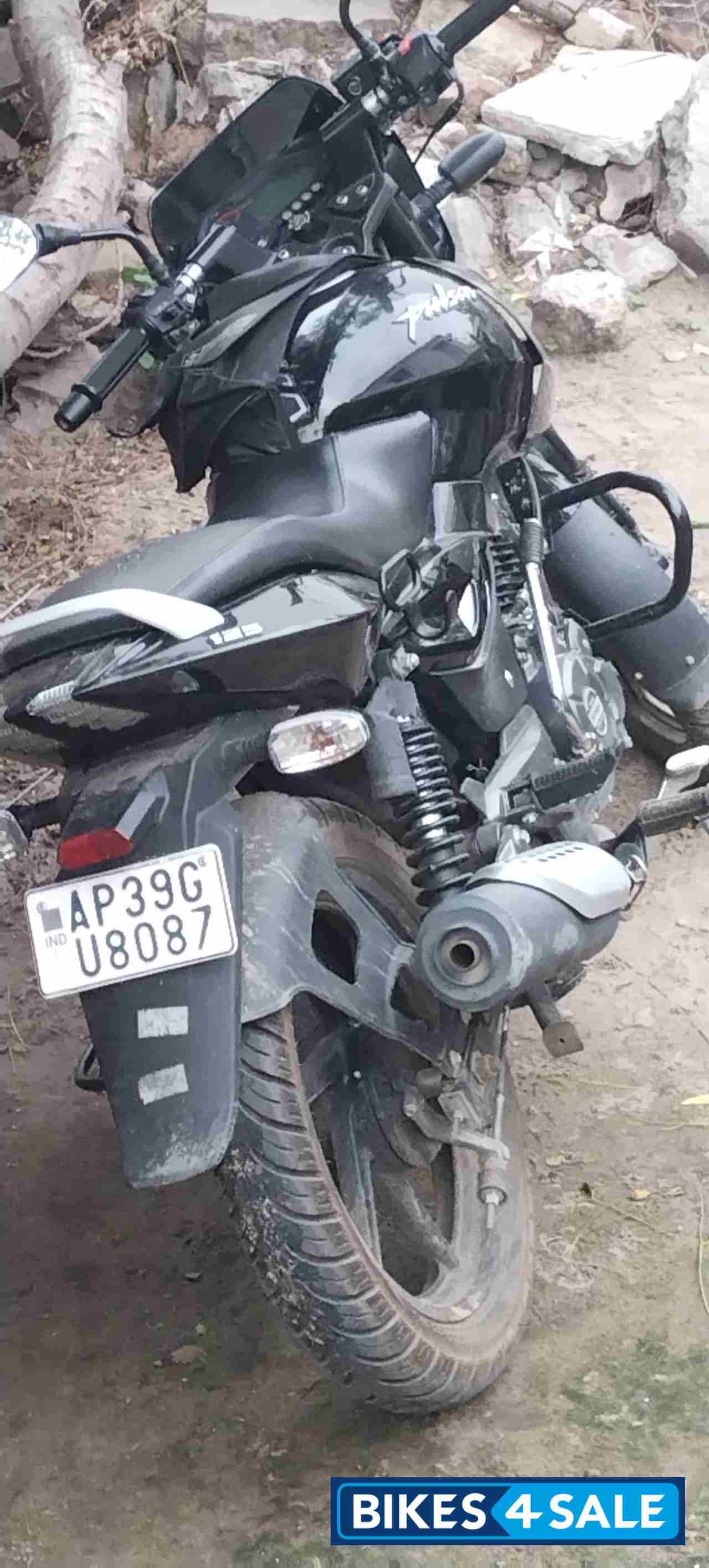 Bajaj Pulsar 125 Neon BS6