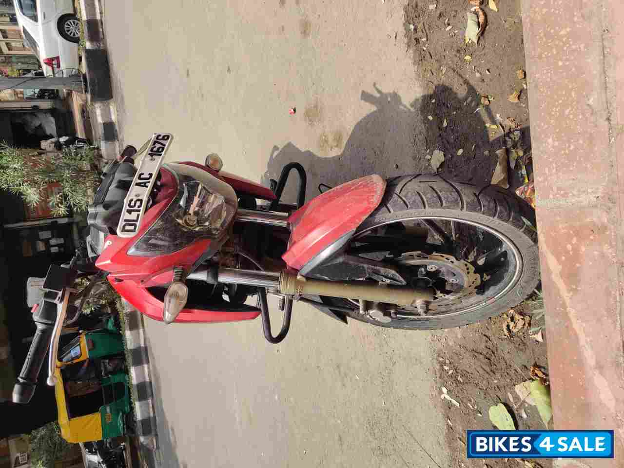 TVS Apache RTR 200 4V