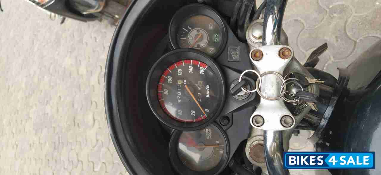 Black Honda CB Unicorn