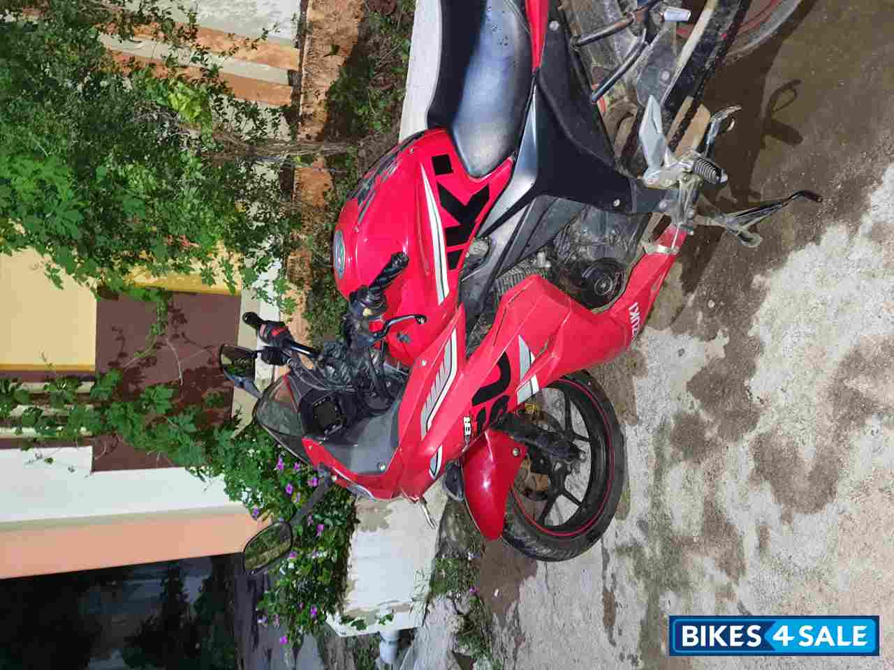 Suzuki Gixxer SF