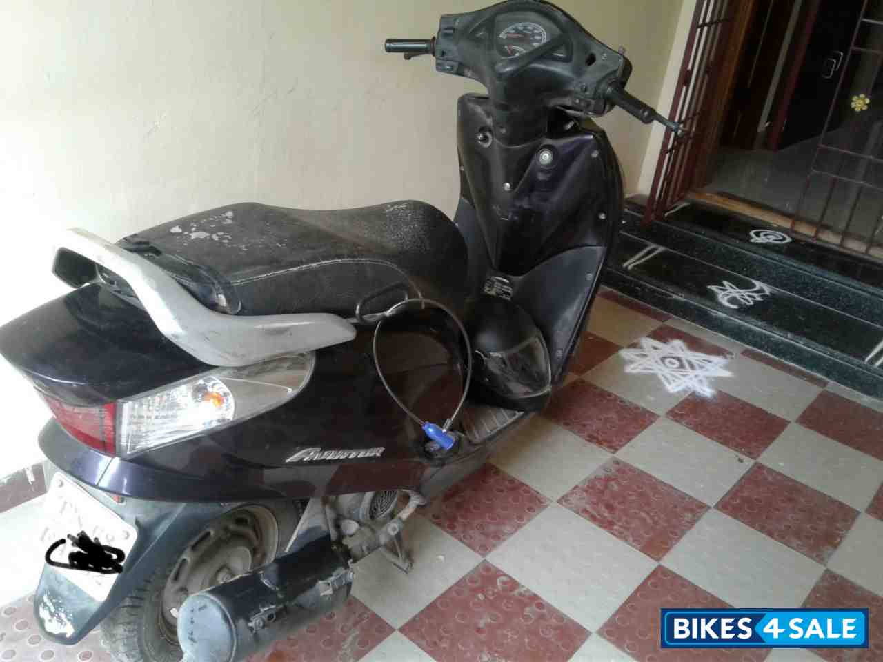 Purple Honda Aviator