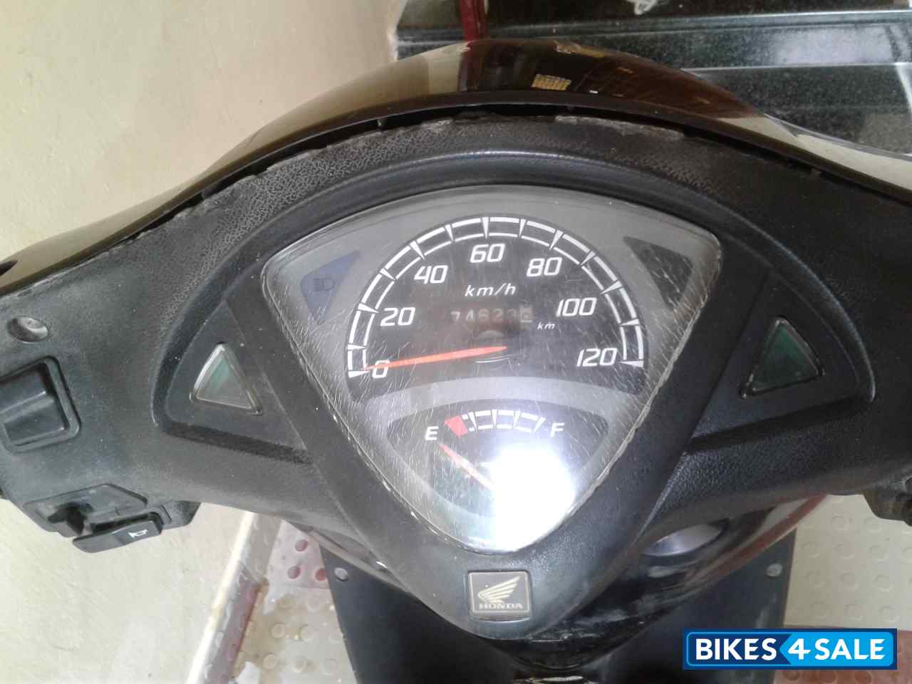 Purple Honda Aviator