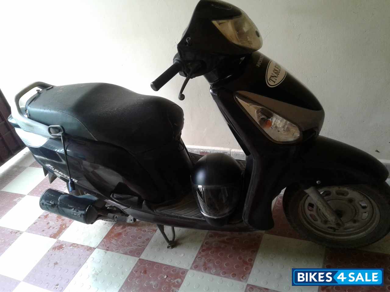 Purple Honda Aviator