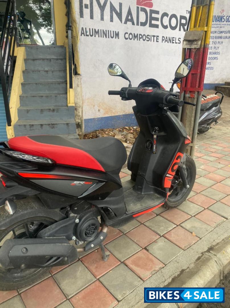 Red And Black Aprilia SR 160 Std ABS