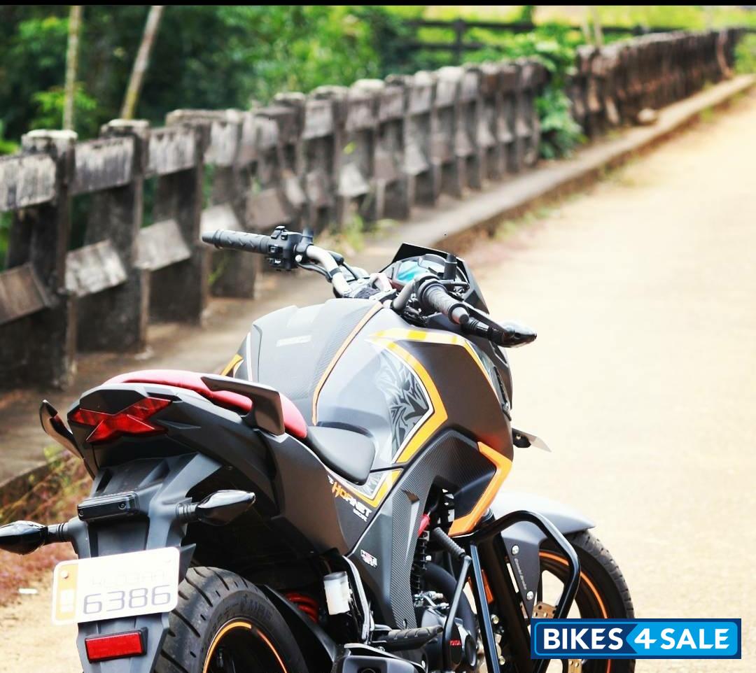 Honda CB Hornet 160R ABS