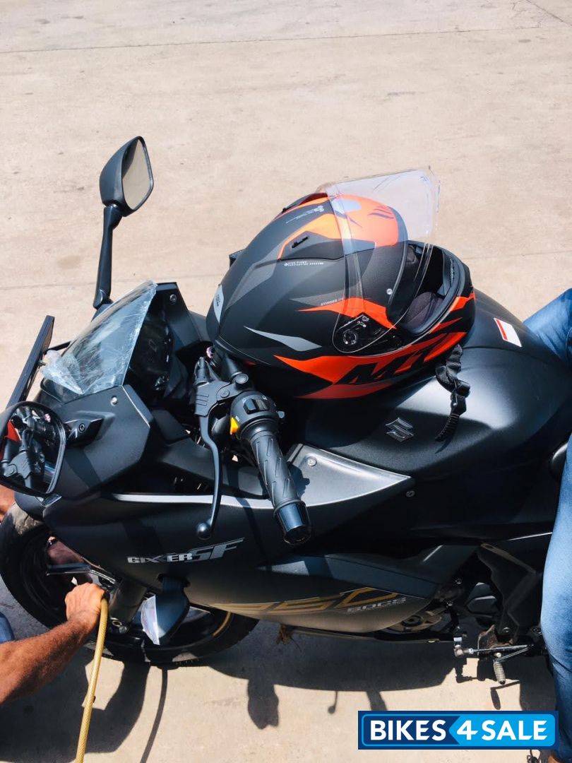 Matte Black Suzuki Gixxer SF 250 BS6