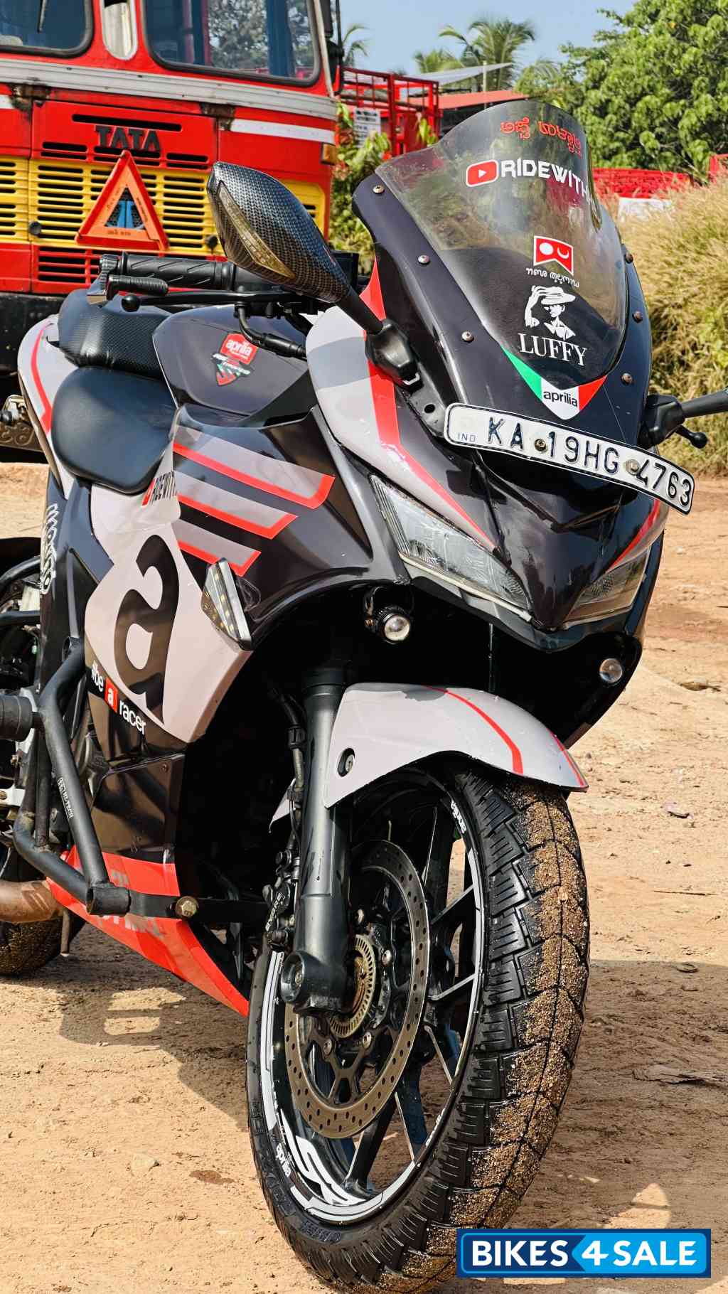 Matte Black Suzuki Gixxer SF 250 BS6