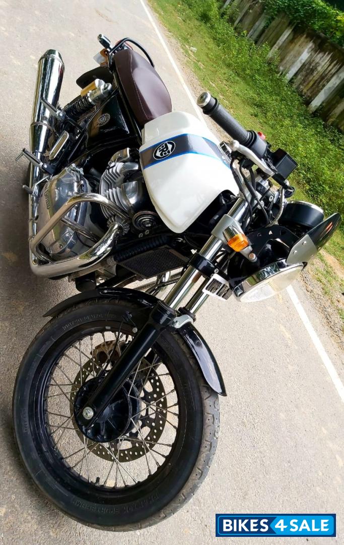 Ice Queen Royal Enfield Continental GT 650 Twin