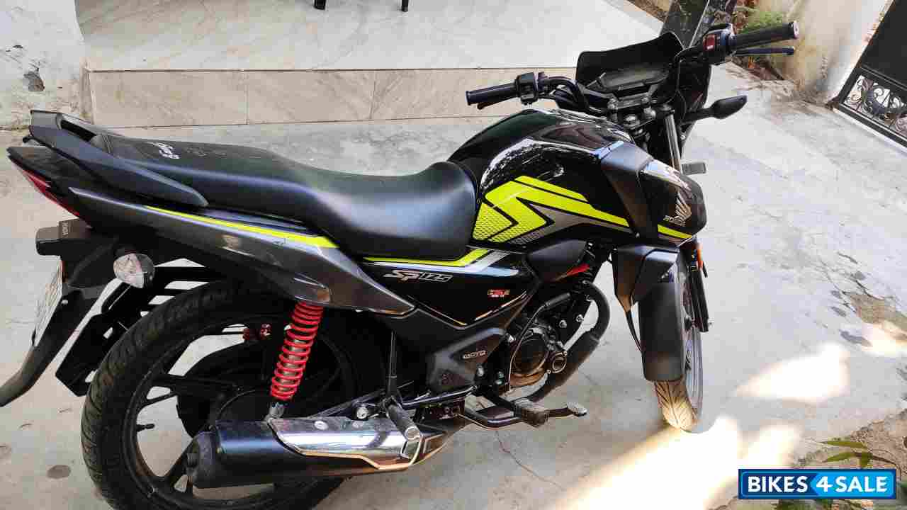 Black_ Honda SP 125 BSVI