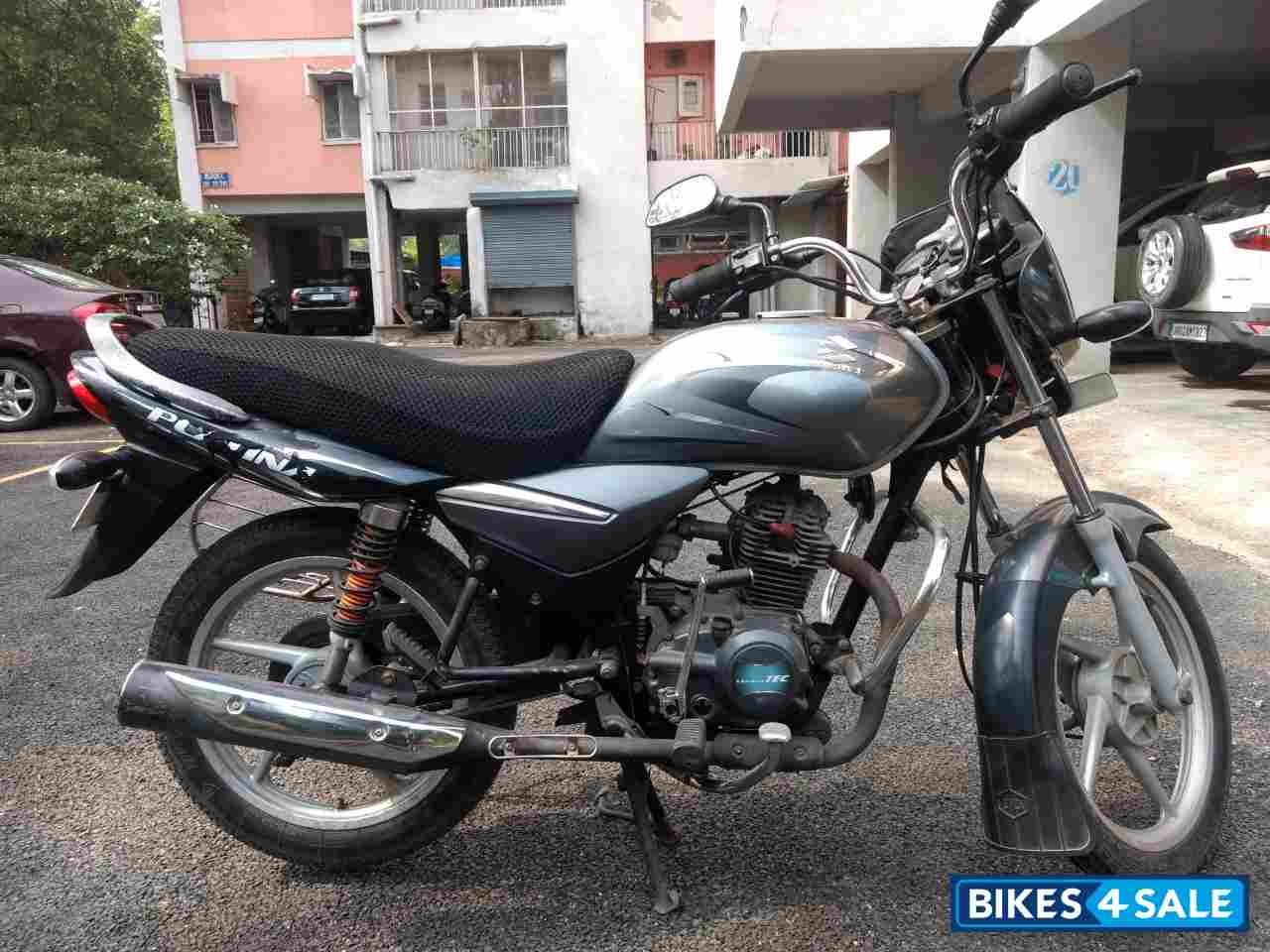 Slate Grey Bajaj Platina 100