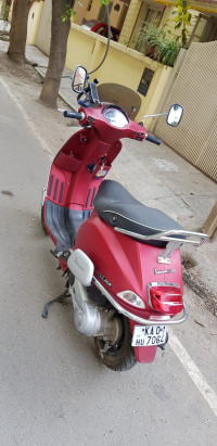 Red Vespa SXL 150