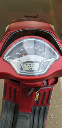 Red Vespa SXL 150