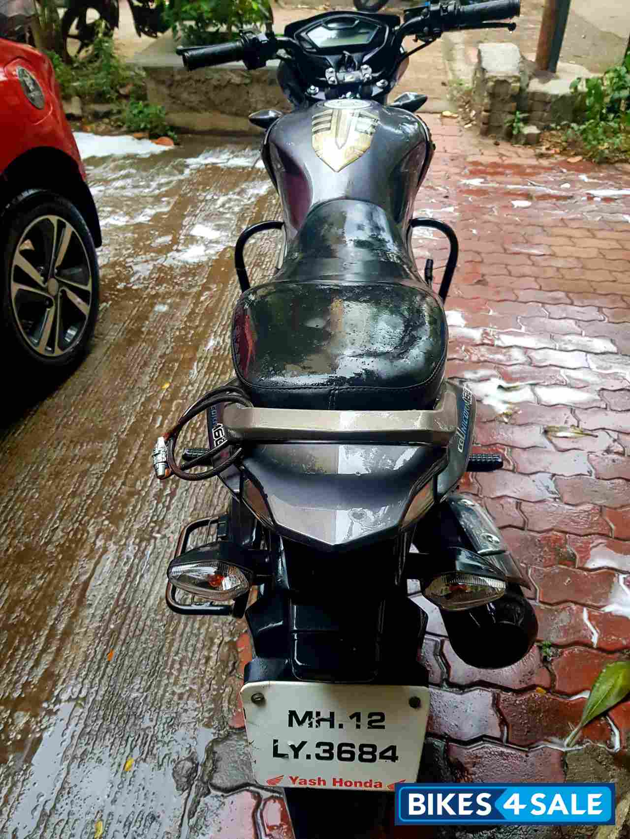 Grey Honda CB Unicorn 160