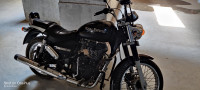 Black Royal Enfield Thunderbird 350