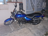 Bajaj Avenger 220 DTS-i
