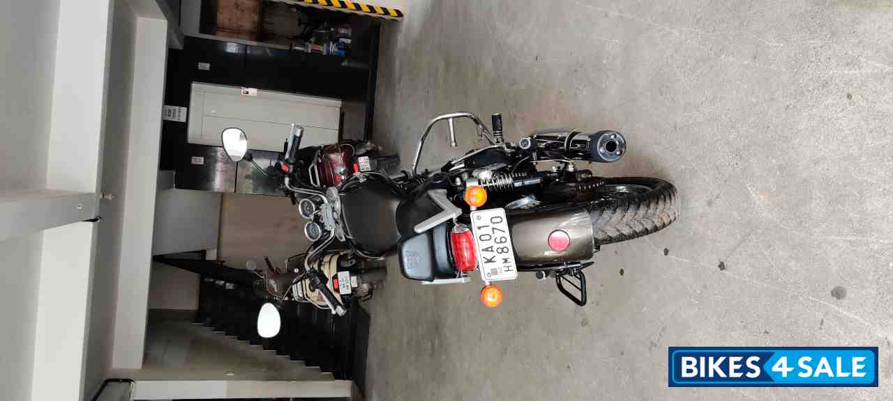 Lightning Green Royal Enfield Thunderbird 350 Lightning Green Royal Enfield Thunderbird 350