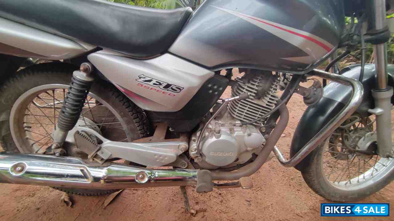 Grey Suzuki Zeus