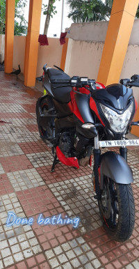 Red Bajaj Pulsar 200 NS