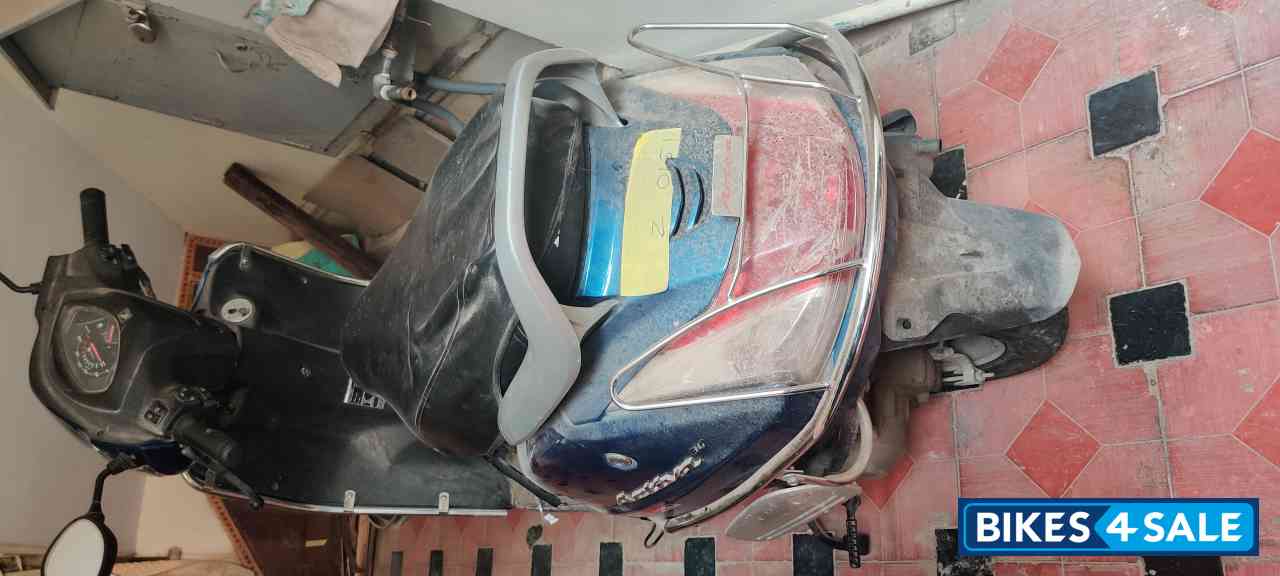 Blue Honda Activa 3G