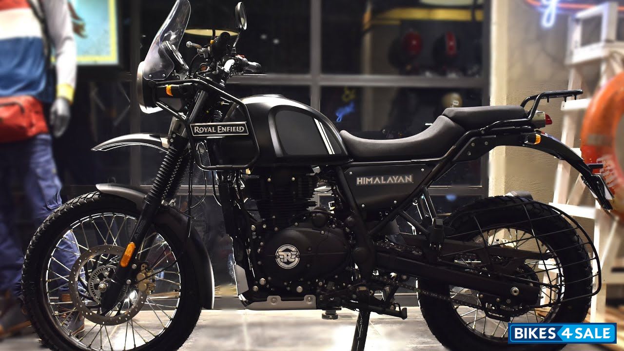 Black Royal Enfield Himalayan BS VI